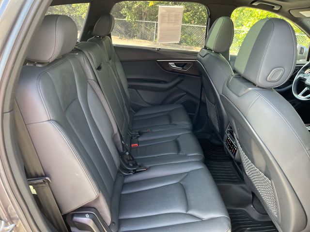 Thumbnail: 2021 Audi Q7 - 23