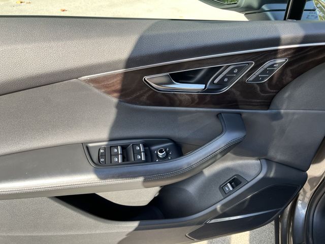 Thumbnail: 2021 Audi Q7 - 34