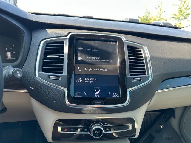 Thumbnail: 2019 Volvo XC90 - 10