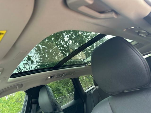 Thumbnail: 2021 Volvo XC60 - 12