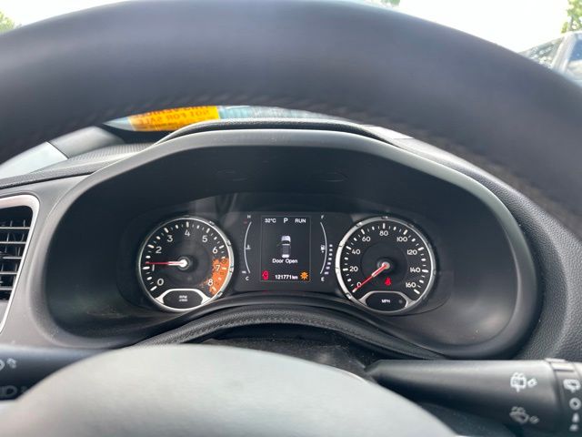 Thumbnail: 2018 Jeep Renegade - 8
