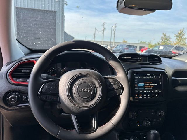 Thumbnail: 2022 Jeep Renegade - 2
