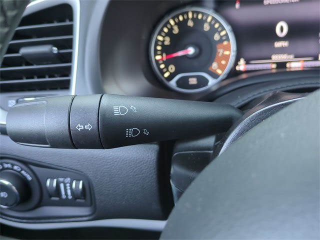 Thumbnail: 2021 Jeep Renegade - 33