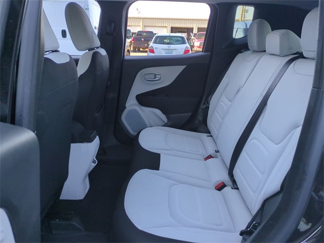 Thumbnail: 2021 Jeep Renegade - 28