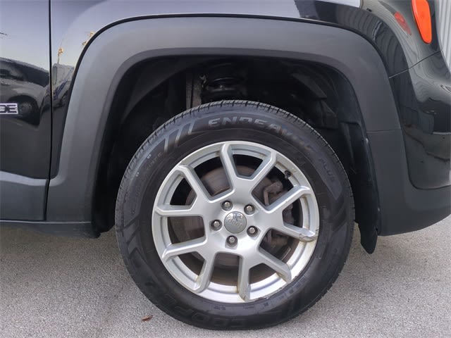 Thumbnail: 2021 Jeep Renegade - 7
