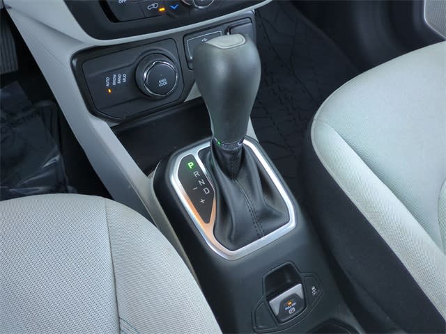 Thumbnail: 2021 Jeep Renegade - 15