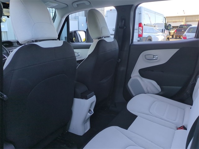 Thumbnail: 2021 Jeep Renegade - 12