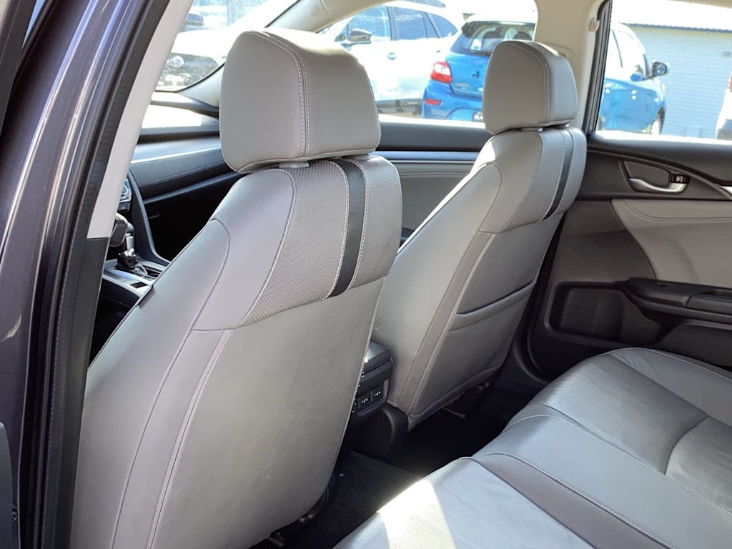 Thumbnail: 2016 Honda Civic - 12