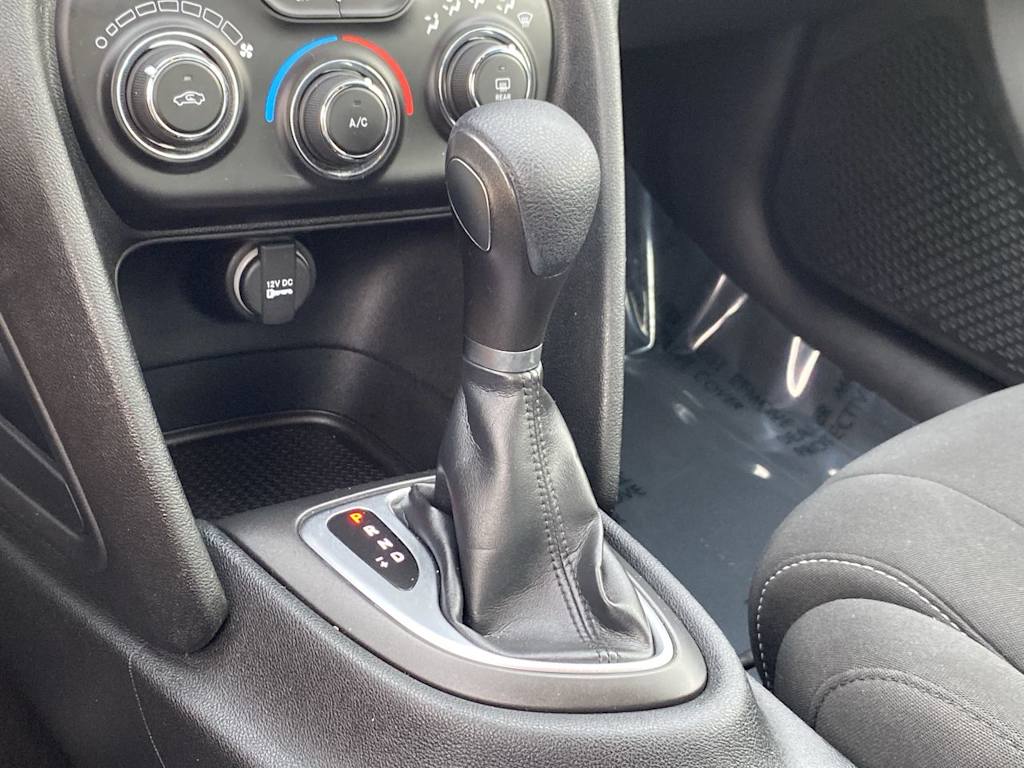 Thumbnail: 2013 Dodge Dart - 15