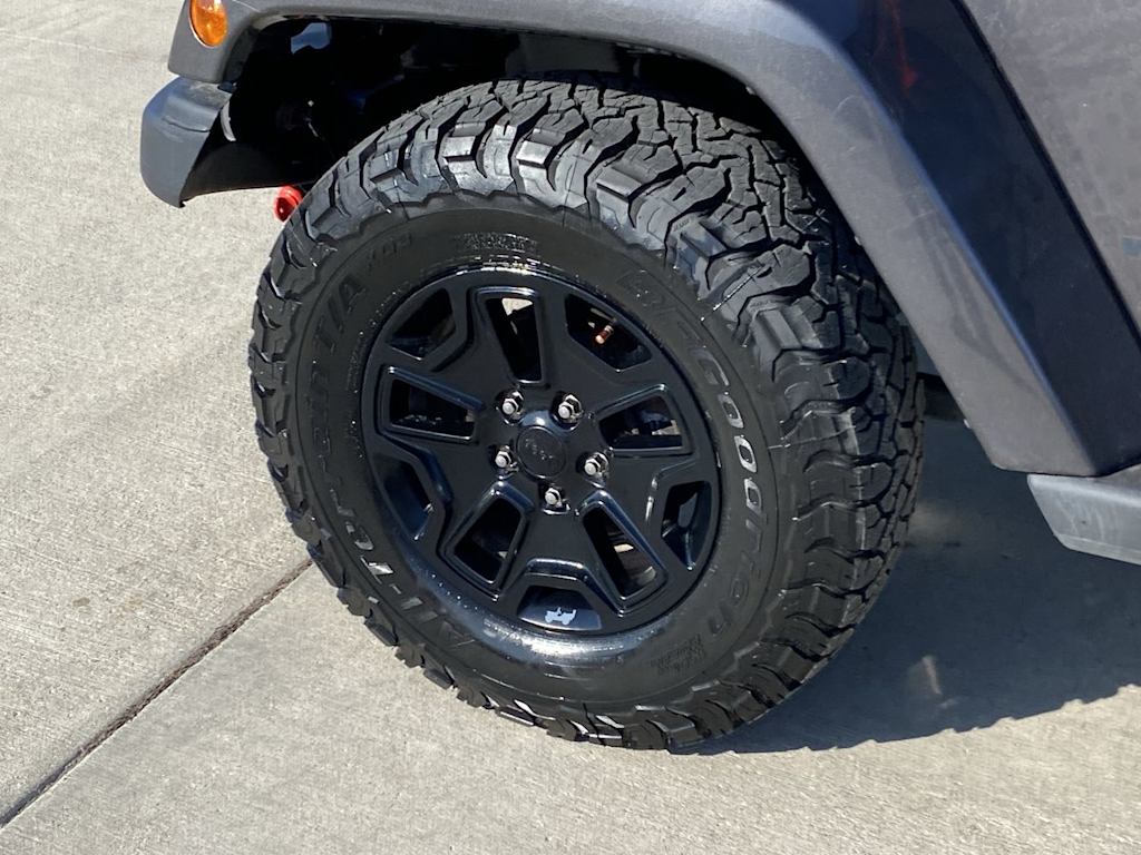 2016 Jeep Wrangler Sahara 8