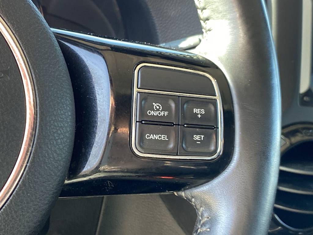 2016 Jeep Wrangler Sahara 26