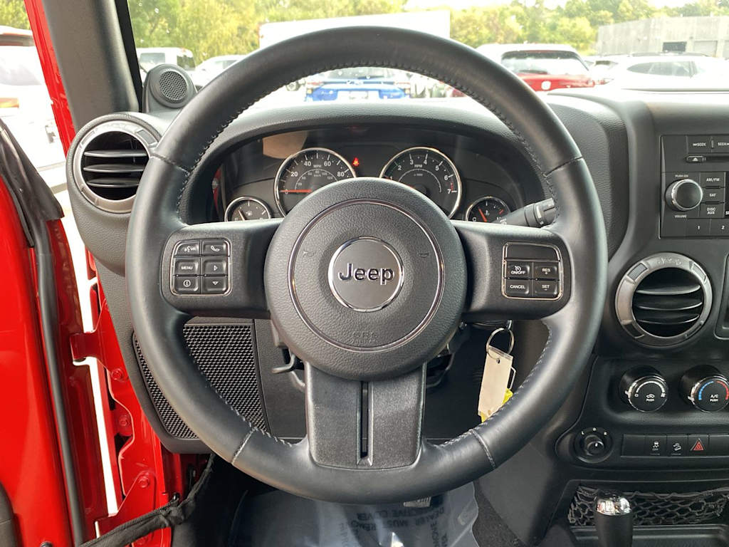 Thumbnail: 2014 Jeep Wrangler - 14