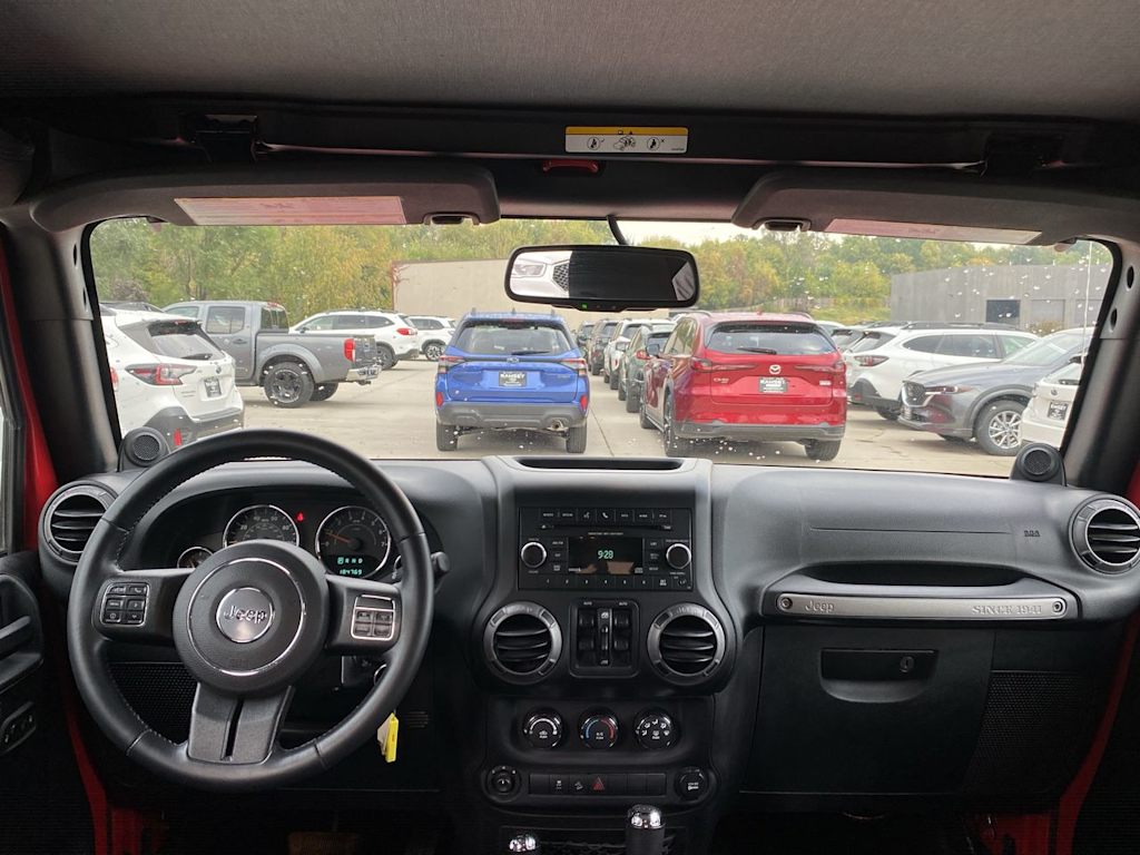 Thumbnail: 2014 Jeep Wrangler - 9