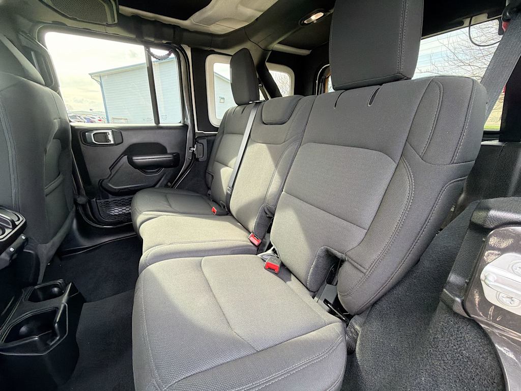 Thumbnail: 2021 Jeep Wrangler - 24
