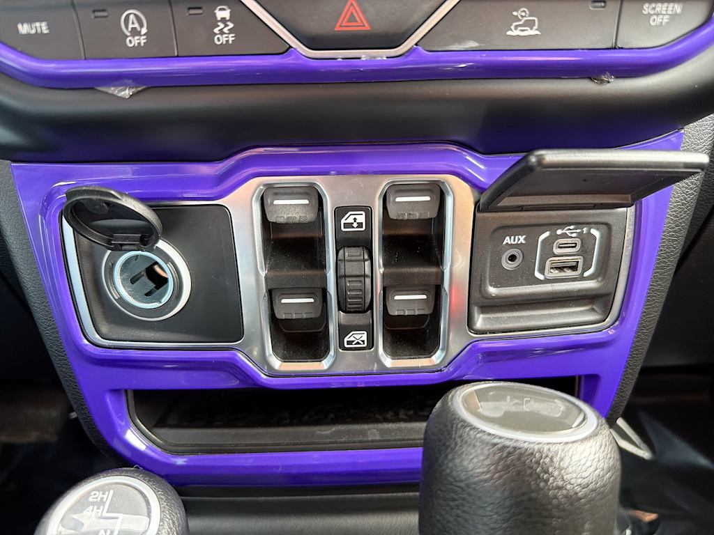Thumbnail: 2021 Jeep Wrangler - 29