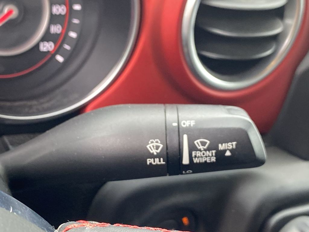Thumbnail: 2019 Jeep Wrangler - 15