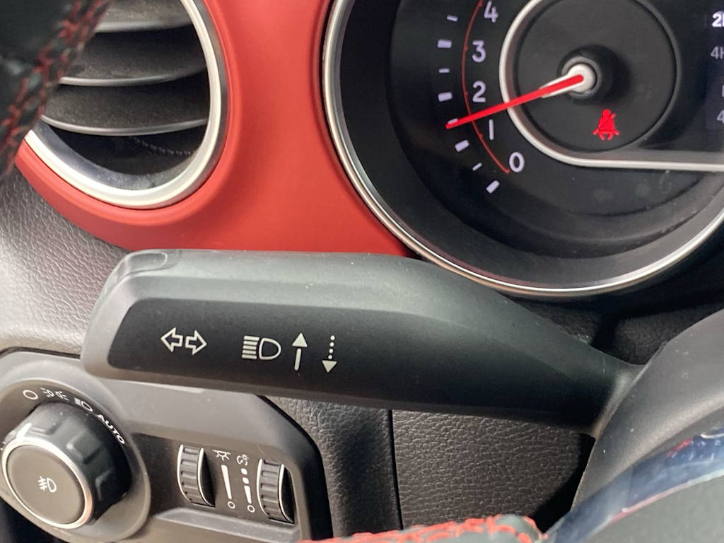 Thumbnail: 2019 Jeep Wrangler - 29