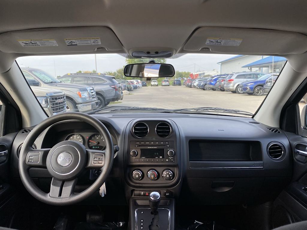 Thumbnail: 2013 Jeep Compass - 9