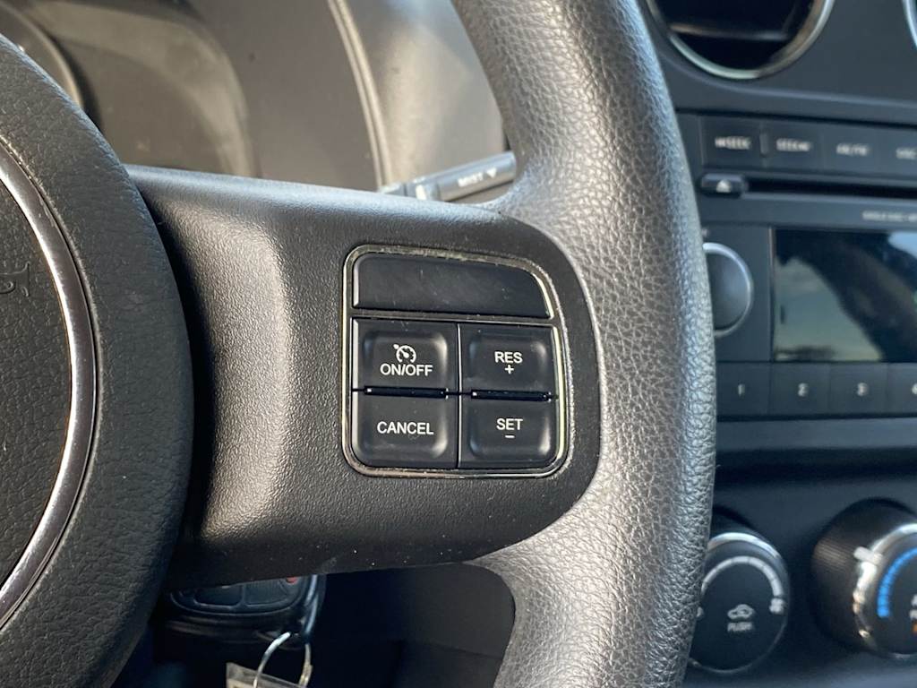 Thumbnail: 2013 Jeep Compass - 28
