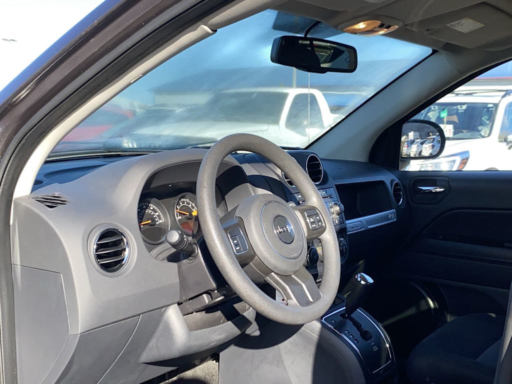 Thumbnail: 2016 Jeep Compass - 2