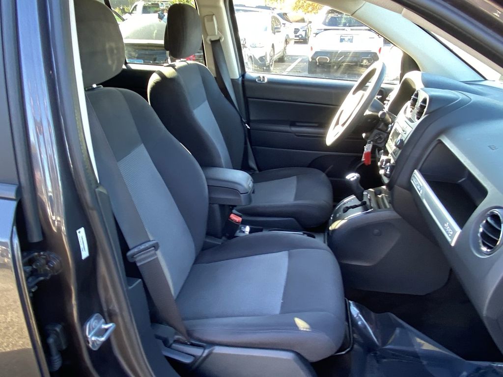 Thumbnail: 2016 Jeep Compass - 11
