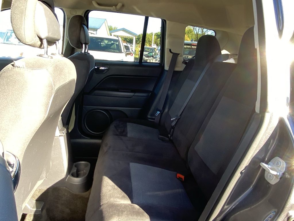 Thumbnail: 2016 Jeep Compass - 25
