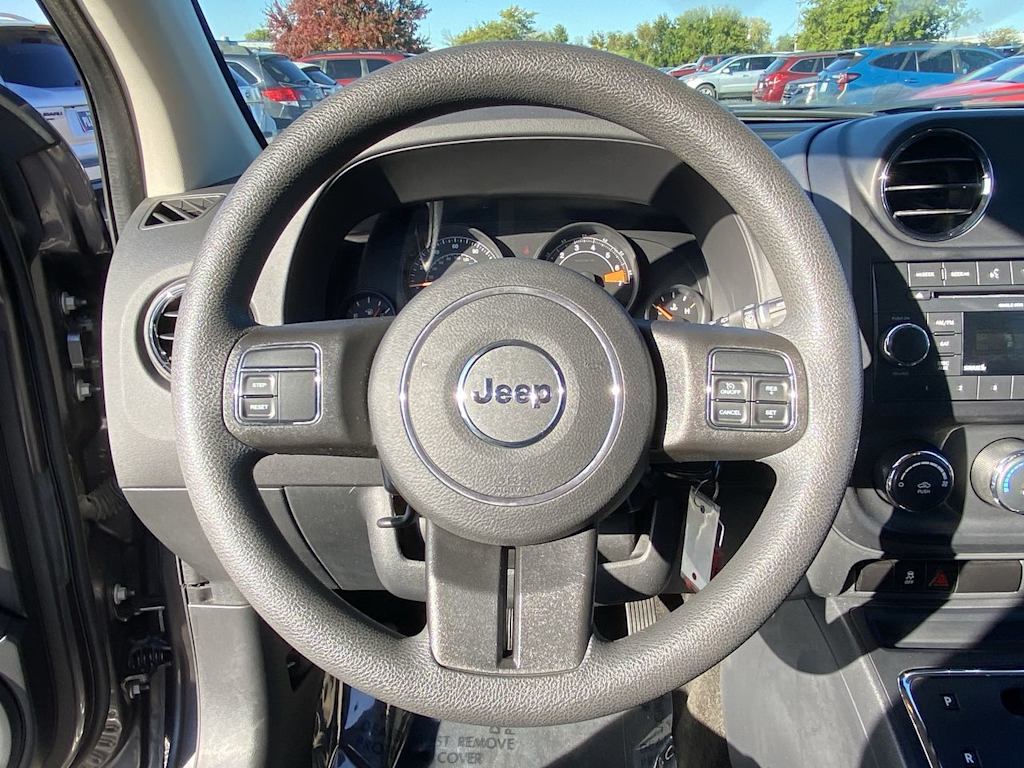 Thumbnail: 2016 Jeep Compass - 13