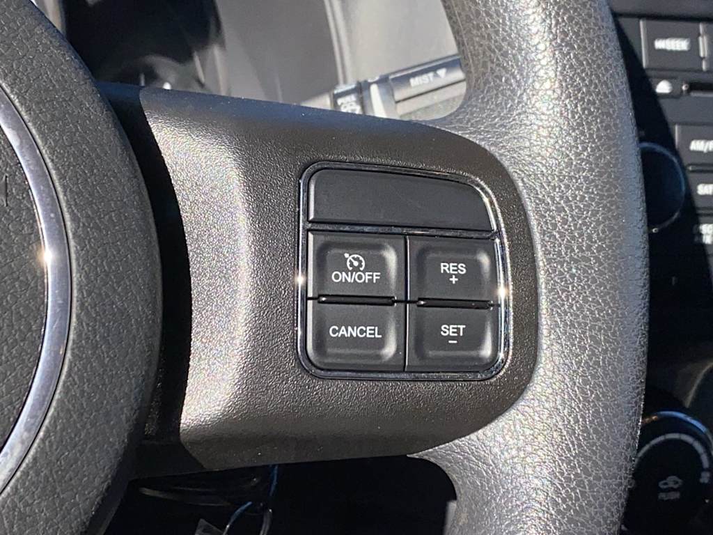 Thumbnail: 2016 Jeep Compass - 28
