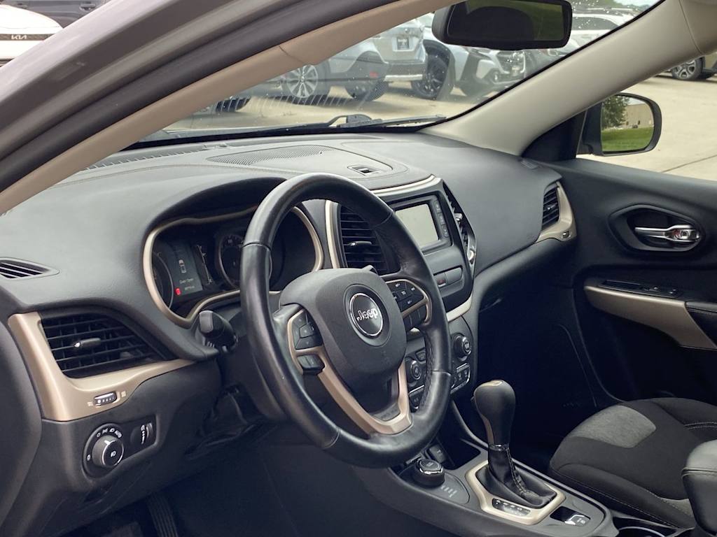 Thumbnail: 2018 Jeep Cherokee - 2