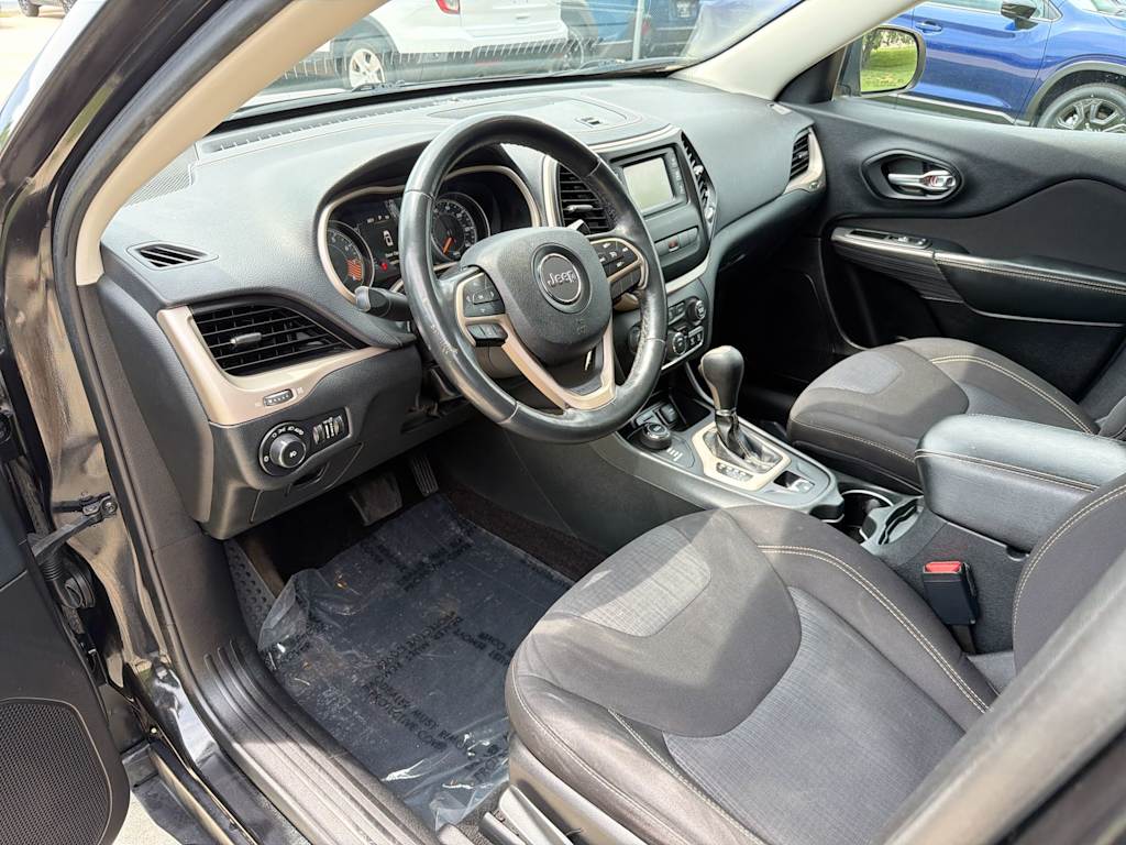 Thumbnail: 2015 Jeep Cherokee - 2