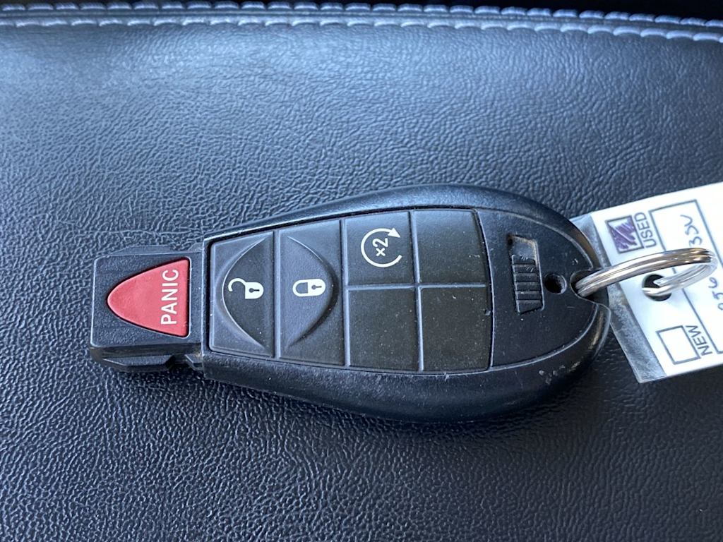 Thumbnail: 2019 Jeep Cherokee - 18