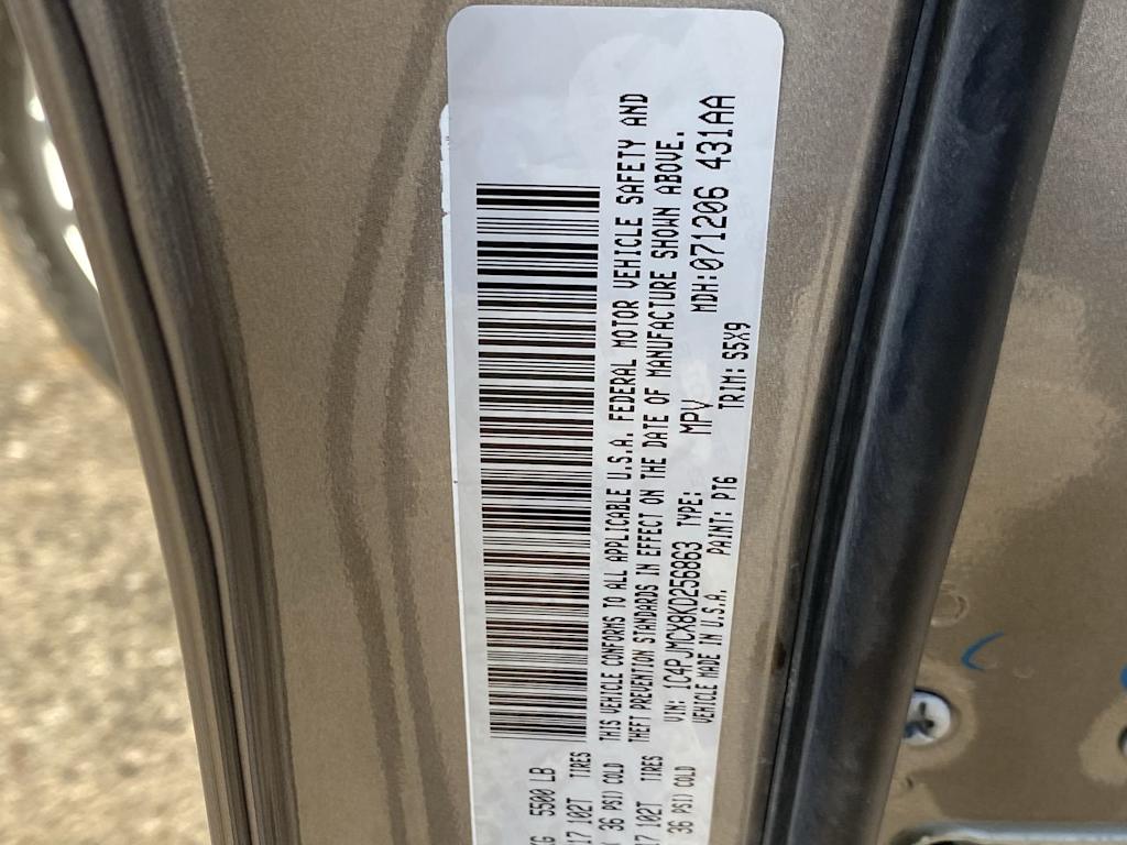 Thumbnail: 2019 Jeep Cherokee - 19