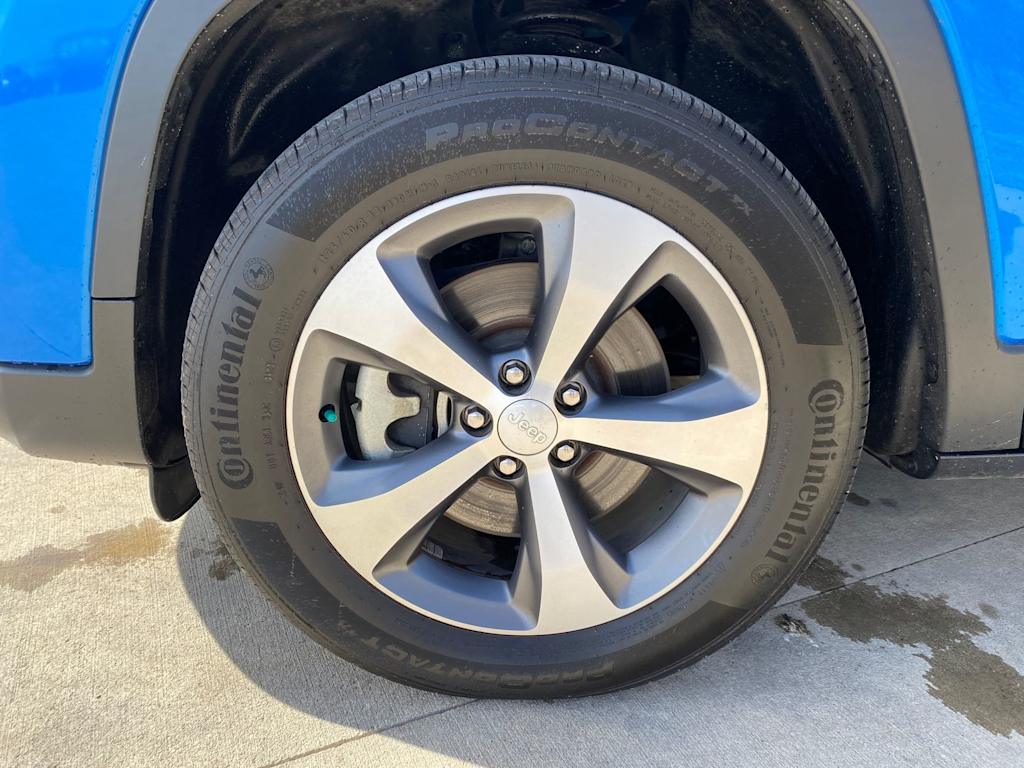 Thumbnail: 2022 Jeep Cherokee - 7