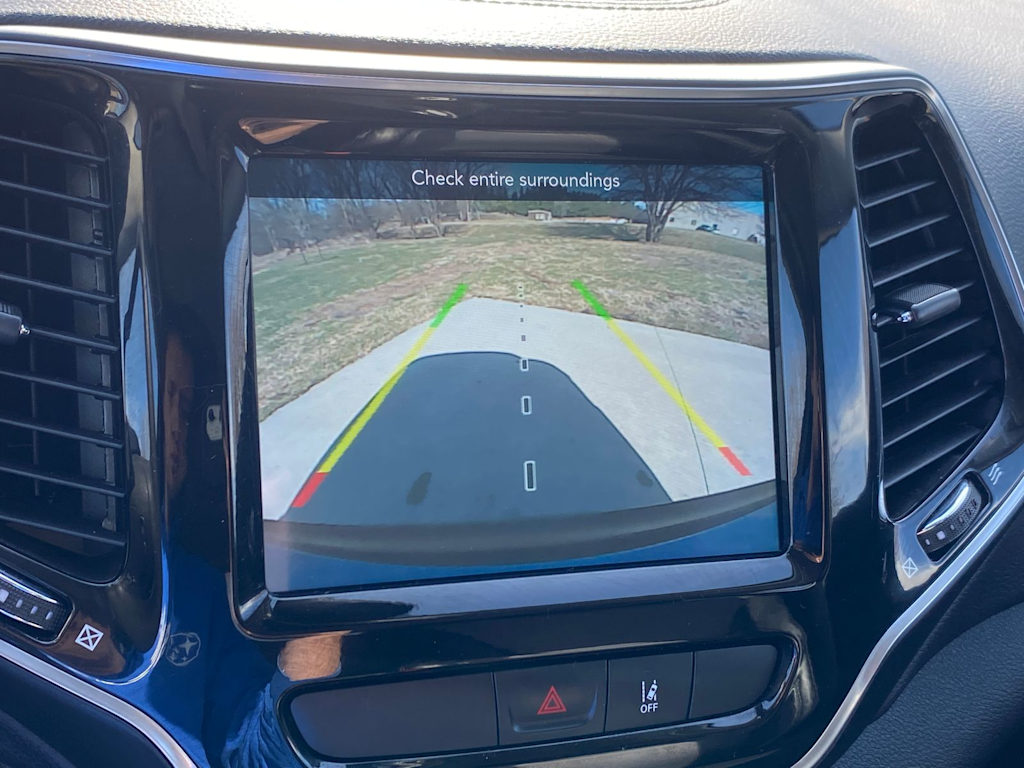 Thumbnail: 2022 Jeep Cherokee - 32