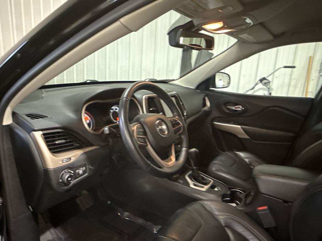 Thumbnail: 2018 Jeep Cherokee - 2