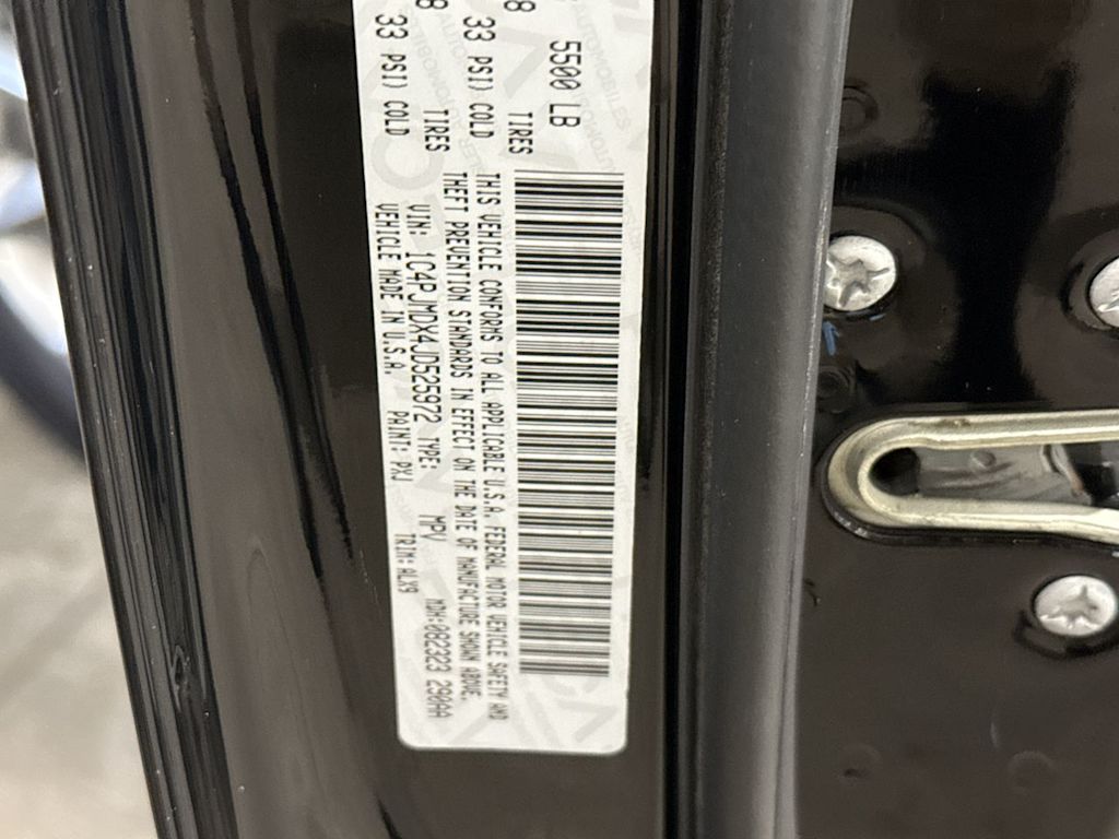 Thumbnail: 2018 Jeep Cherokee - 19