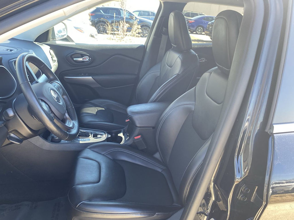 2021 Jeep Cherokee Latitude 10