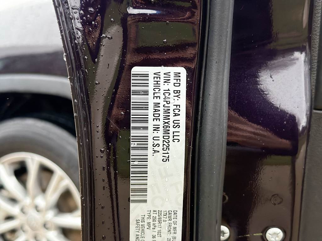 Thumbnail: 2021 Jeep Cherokee - 18