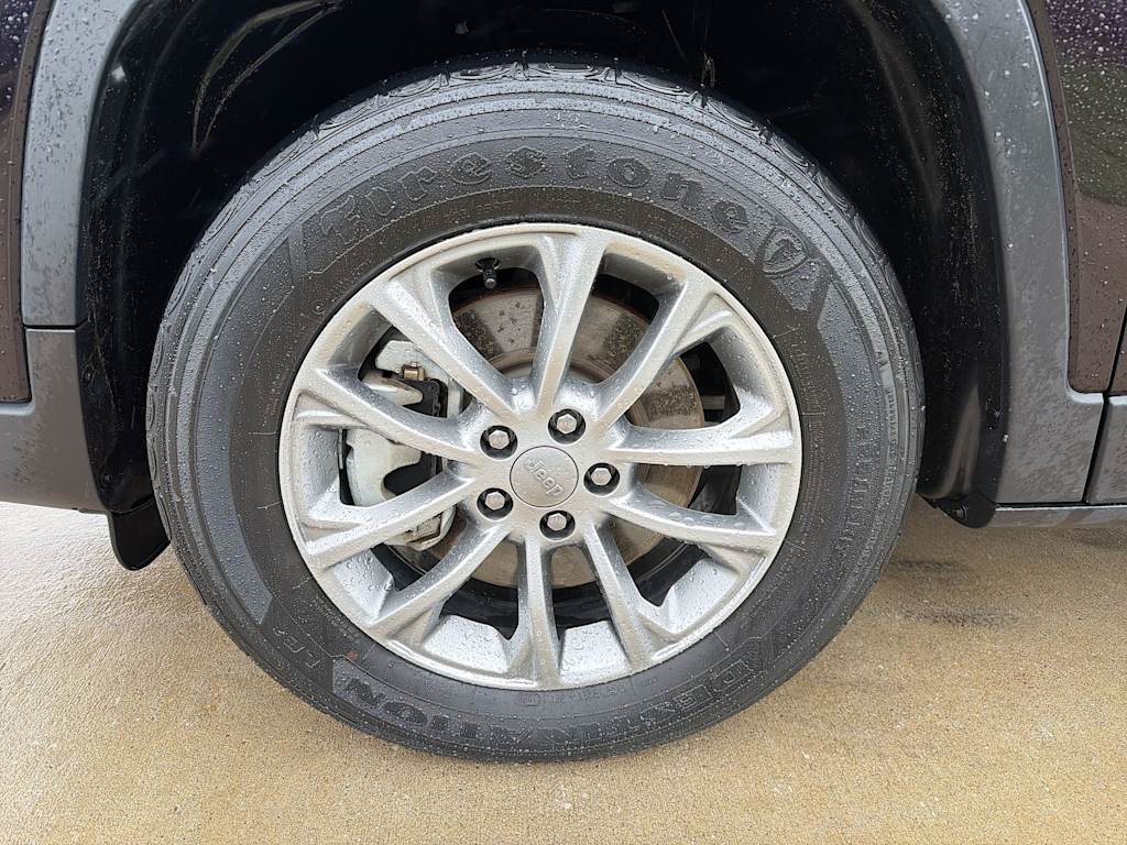 Thumbnail: 2021 Jeep Cherokee - 7