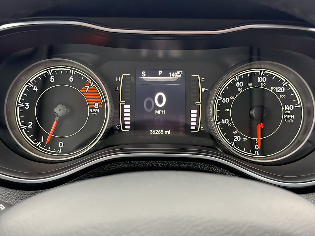 Thumbnail: 2021 Jeep Cherokee - 15