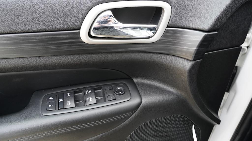 Thumbnail: 2020 Jeep Grand Cherokee - 23