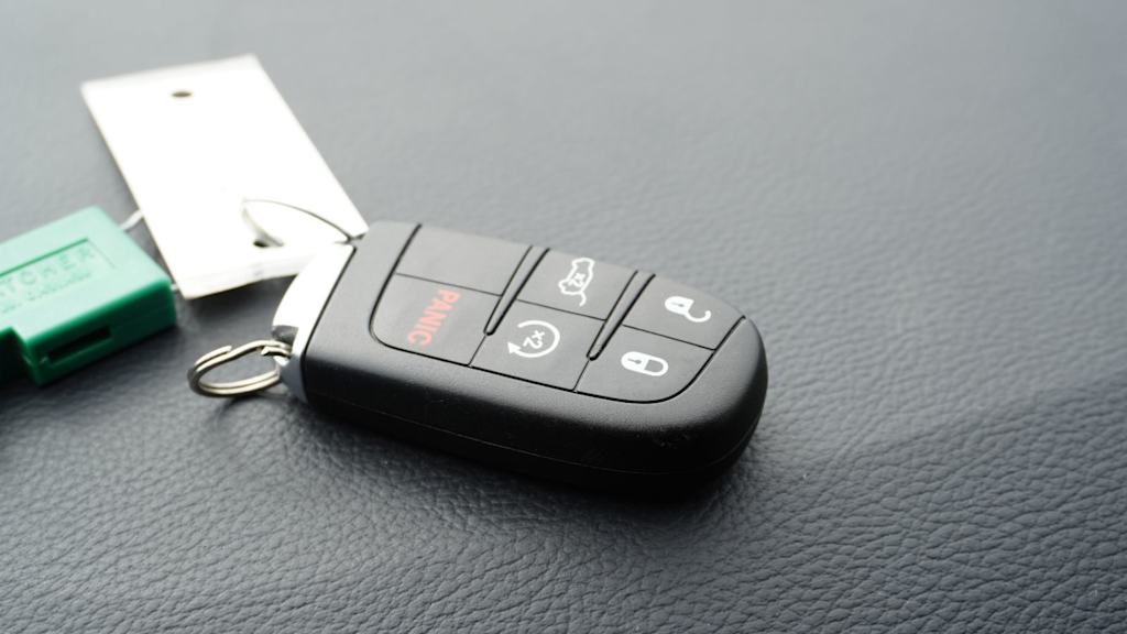 Thumbnail: 2020 Jeep Grand Cherokee - 17