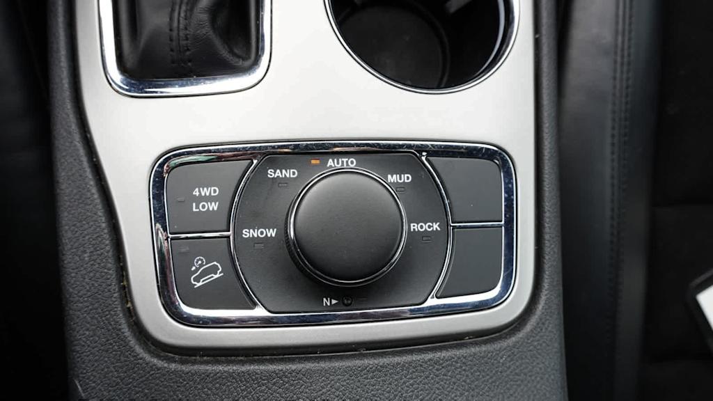 Thumbnail: 2020 Jeep Grand Cherokee - 37