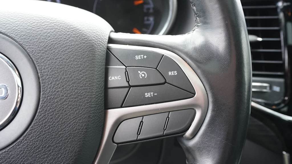 Thumbnail: 2020 Jeep Grand Cherokee - 30