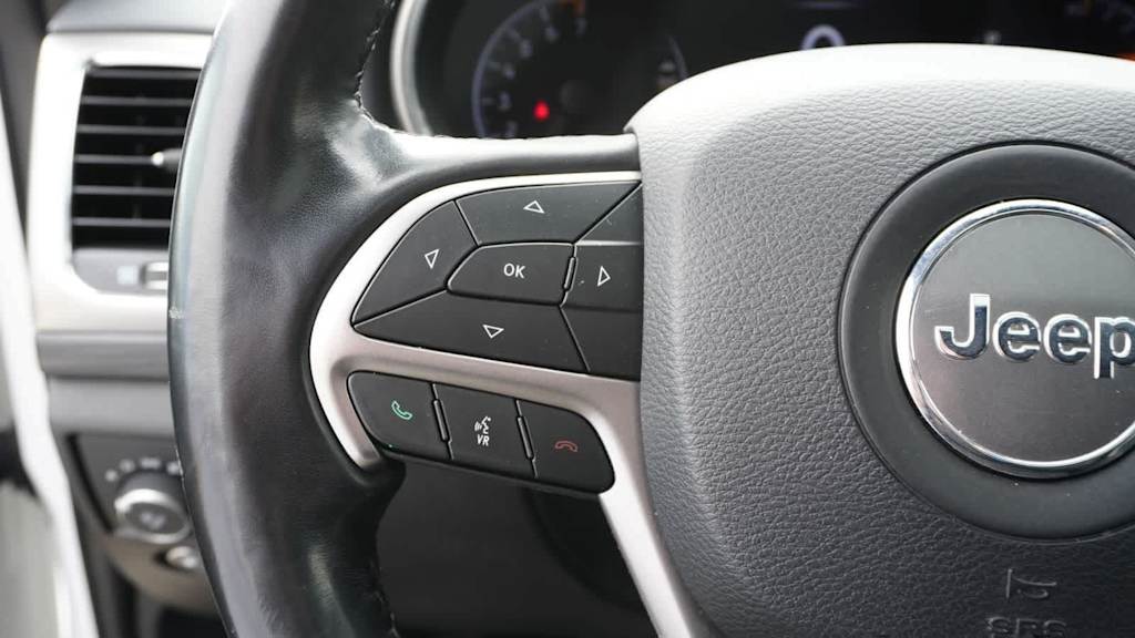 Thumbnail: 2020 Jeep Grand Cherokee - 29