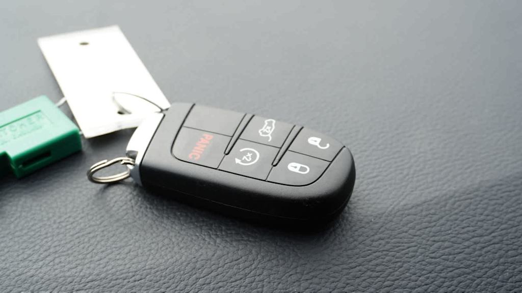 Thumbnail: 2020 Jeep Grand Cherokee - 17