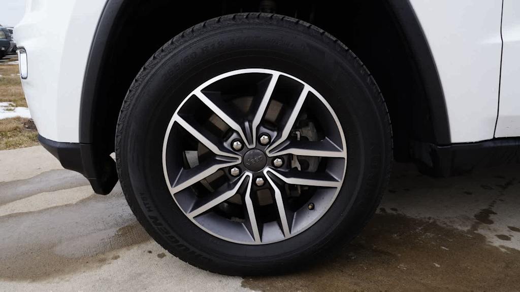 Thumbnail: 2020 Jeep Grand Cherokee - 7