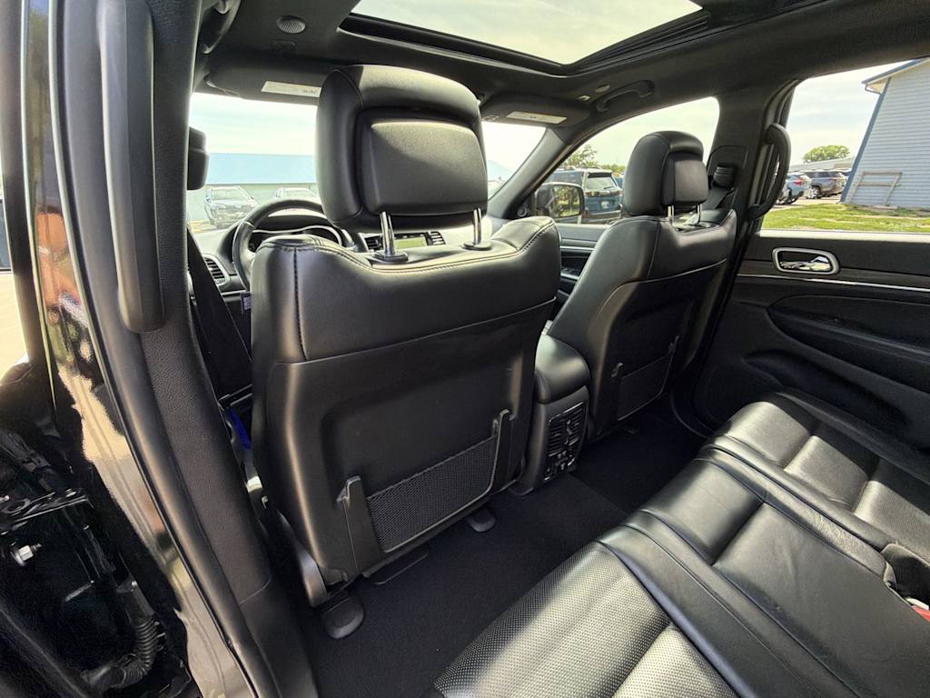 Thumbnail: 2019 Jeep Grand Cherokee - 12