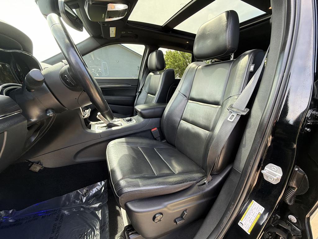 Thumbnail: 2019 Jeep Grand Cherokee - 10