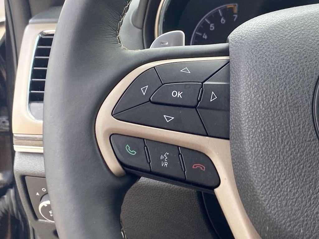 2014 Jeep Grand Cherokee Overland 30